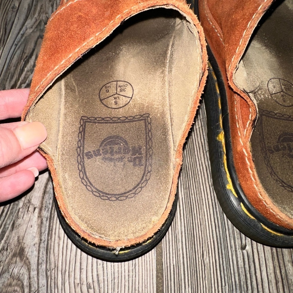 Vintage Dr. Martens 90’s Orange Suede Slide Sandals
Classic Yellow Stitch Size 6 - Picture 8 of 9